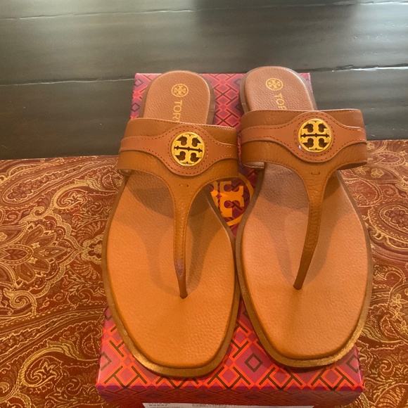 Tory Burch Shoes - TORY BURCH Carson Aged camello SANDAL/Sz 11, BNIB, MSRP $198 Includes dustbag